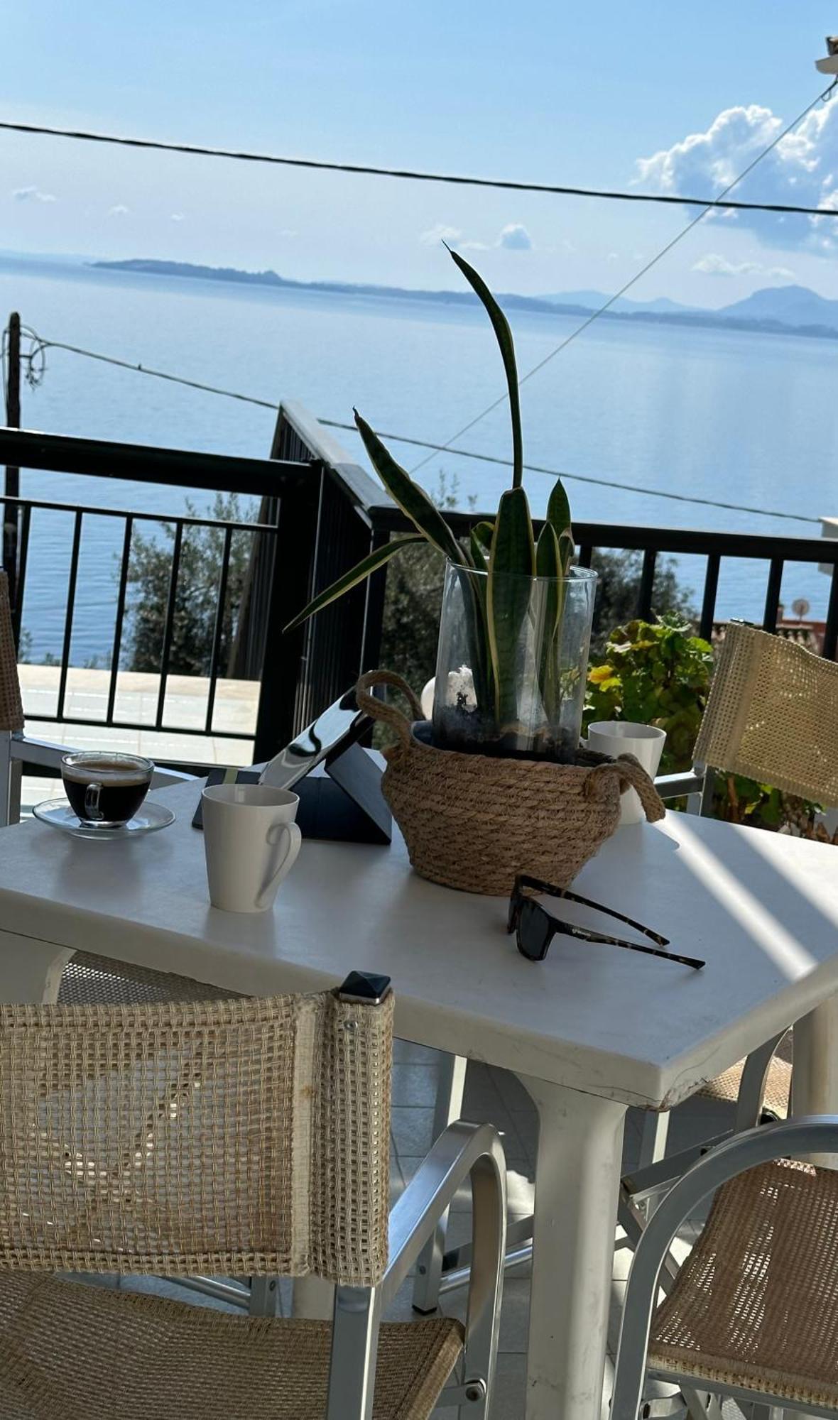 Vladimiros Apartments บาร์บาตี ภายนอก รูปภาพ