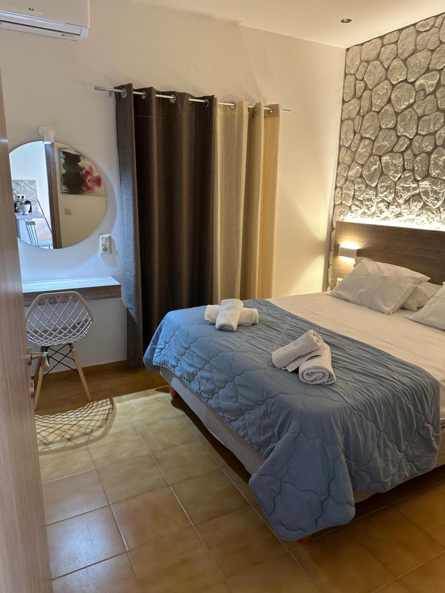 Vladimiros Apartments บาร์บาตี ภายนอก รูปภาพ