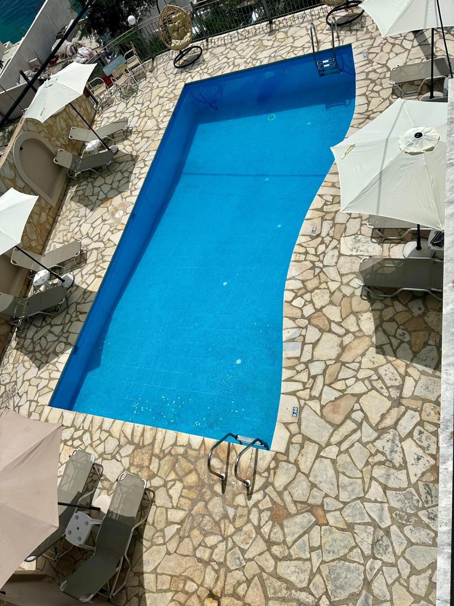 Vladimiros Apartments บาร์บาตี ภายนอก รูปภาพ